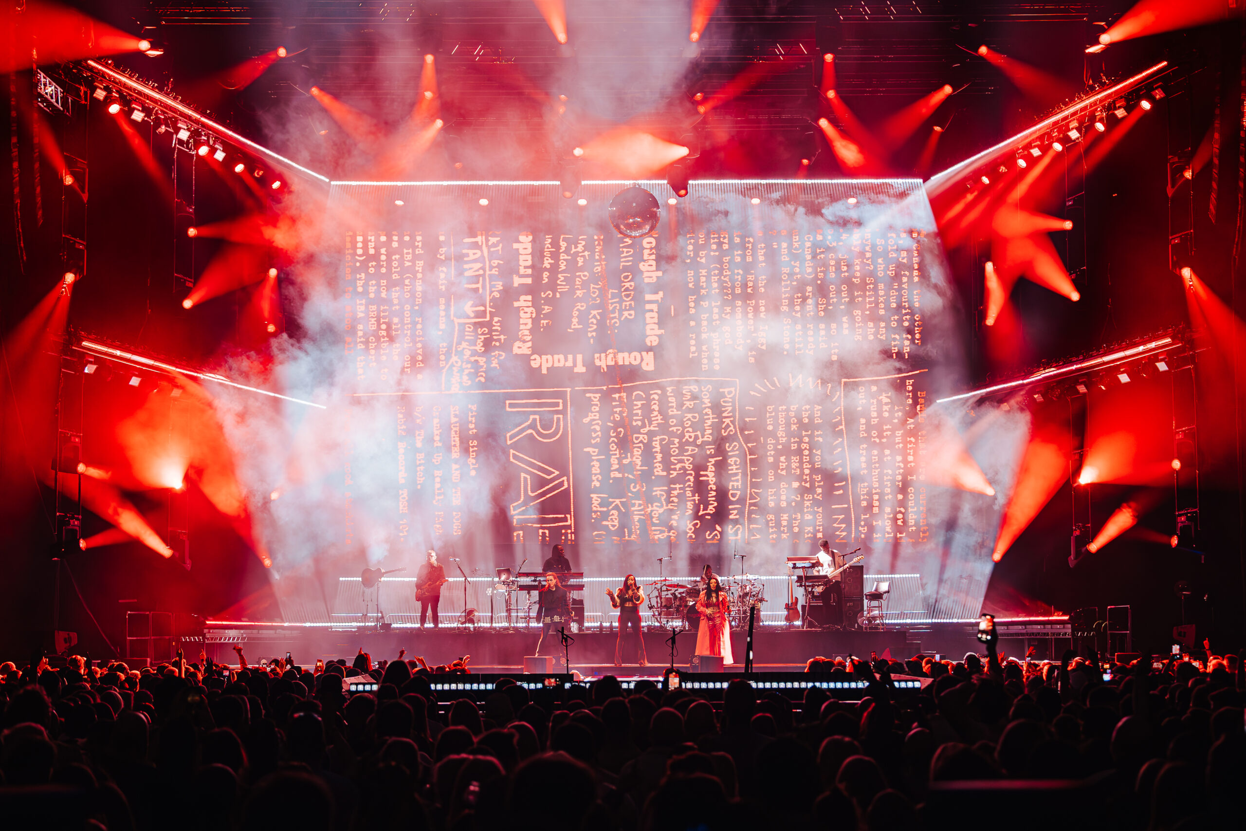 https://twosuns.agency/wp-content/uploads/2025/04/Next-Level-Lights-Sugababes-The-O2-10th-April-2025-by-Luke-Dyson-LD2_0125-Enhanced-NR-scaled.jpg