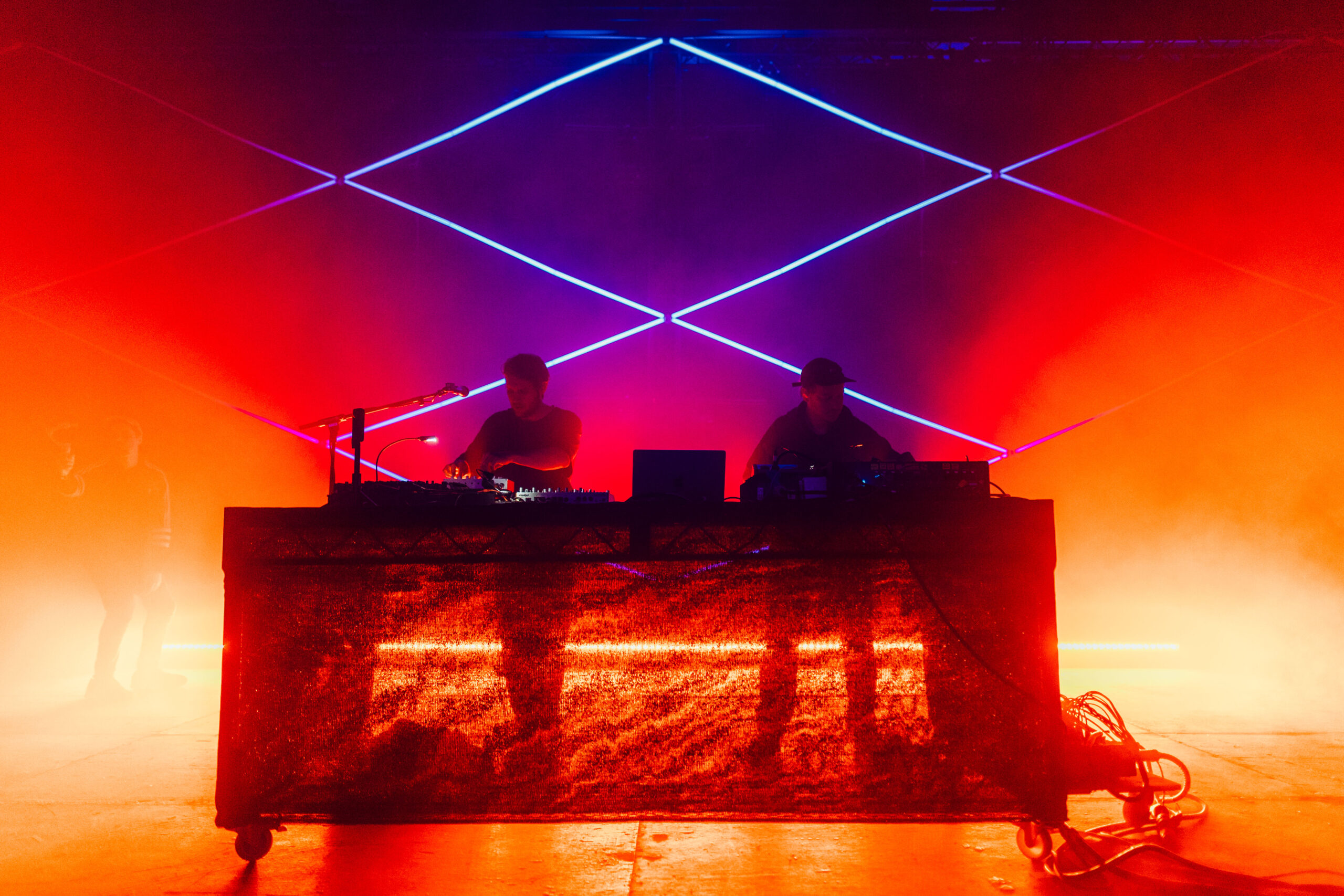 https://twosuns.agency/wp-content/uploads/2025/09/Polygon-Live-London-@benmcquaide-23-scaled.jpg